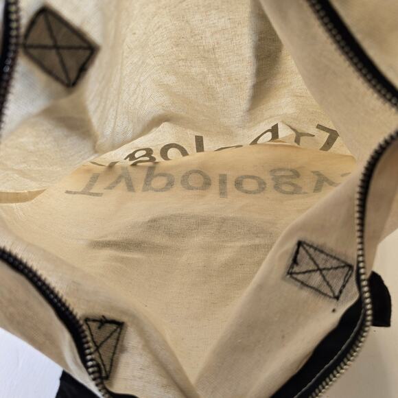 Typology Reusable Tote Bag Zipper Closure - Picture 3 of 4